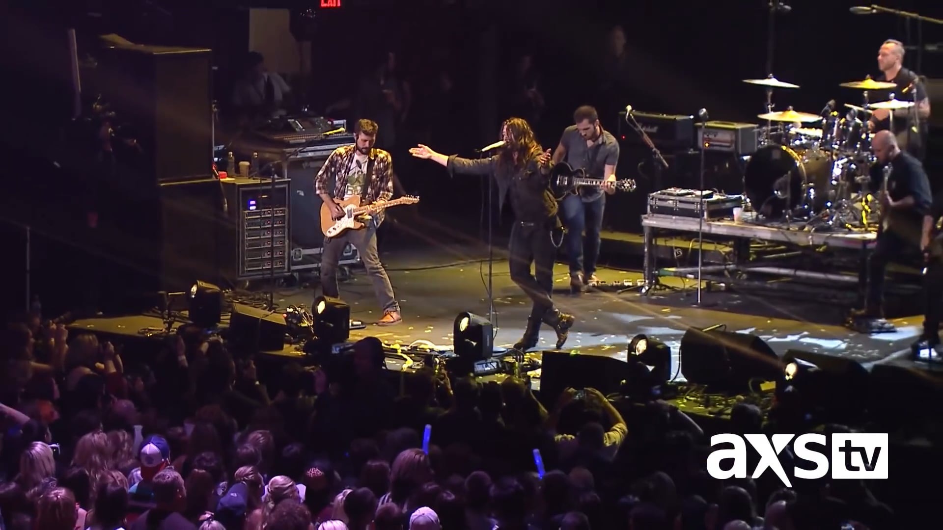 Taking Back Sunday performing “Better Homes and Gardens” live in concert, with full band on stage and Linwood Bell’s arrangement elevating the emotional depth of the performance.